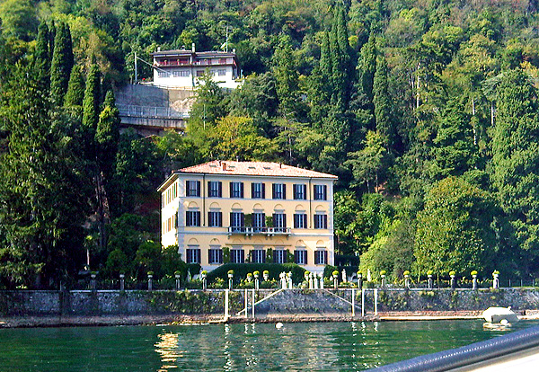 GVersace_LakeComo