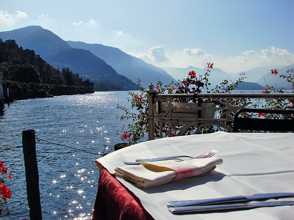 table_Como_Bellaggio